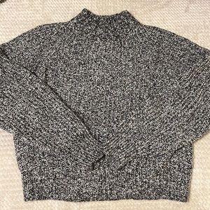 Mock neck Sweater